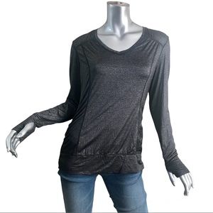 TANGERINE Women’s Medium Grey Athletic Top Long Sleeve Shirt V Neck Thumb Holes